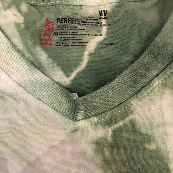 Green tie dye v-neck tee - Picture 2 of 2